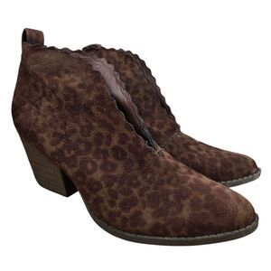 Coconuts by Matisse Addie Leopard Scallop Ankle Boot Booties Brown Sz 7.5
